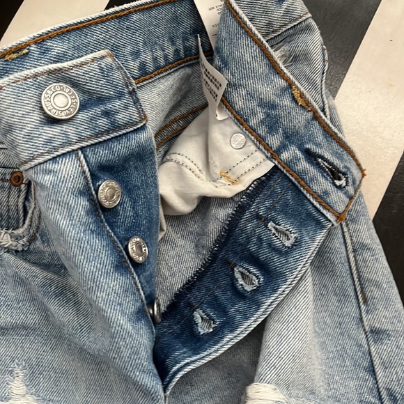 LEVI’S LOT SIZE 28 CUT OFF BUTTON FLY DENIM WEDGIE FIT - Picture 3 of 11